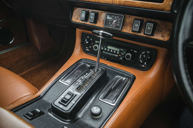 1982 Jaguar XJ-S HE 5.3-Litre V12 Coupé