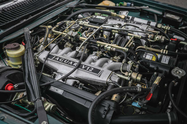 1982 Jaguar XJ-S HE 5.3-Litre V12 Coupé
