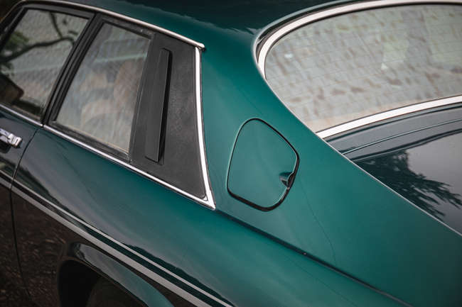 1982 Jaguar XJ-S HE 5.3-Litre V12 Coupé