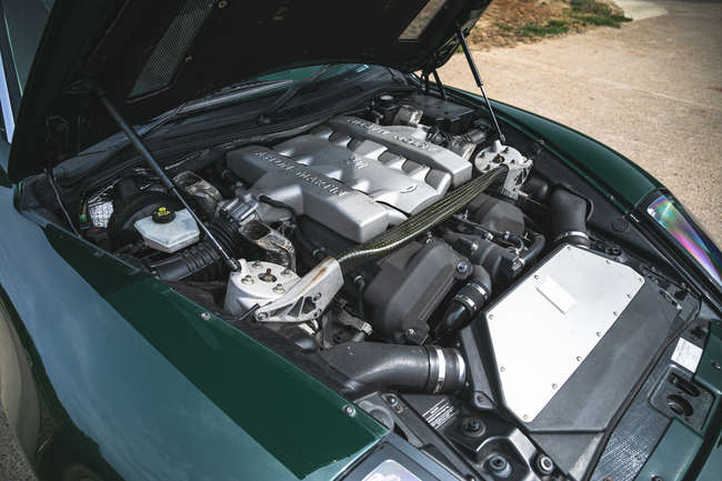 2005 Aston Martin Vanquish S 2+2