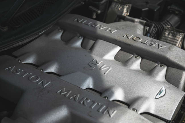 2005 Aston Martin Vanquish S 2+2