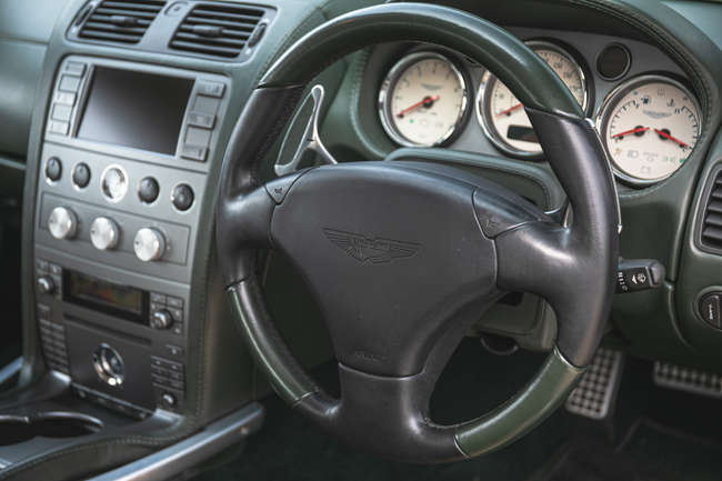 2005 Aston Martin Vanquish S 2+2