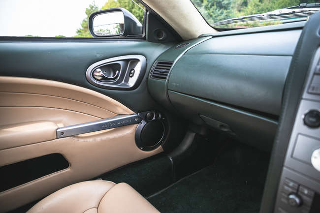2005 Aston Martin Vanquish S 2+2