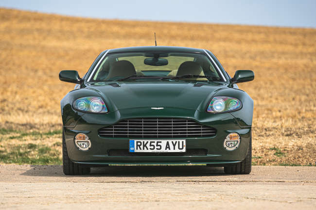 2005 Aston Martin Vanquish S 2+2