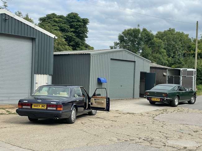 1996 Bentley Brooklands Saloon