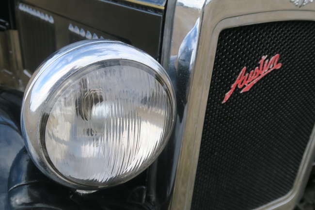 1934 Austin 7 Box Saloon