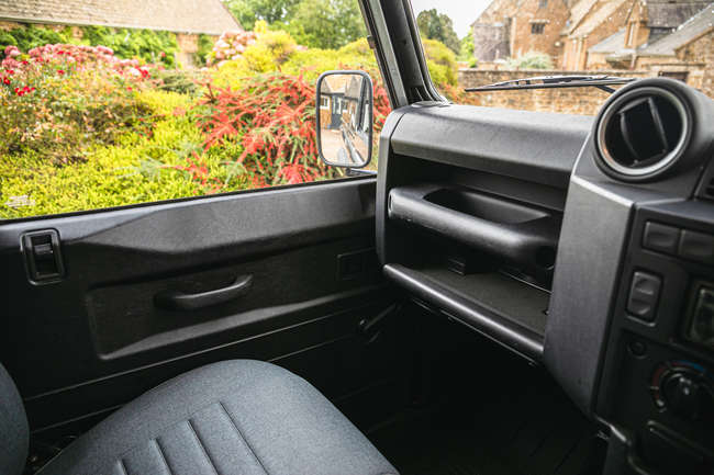 2009 Land Rover Defender 90 TDCi-For Sale