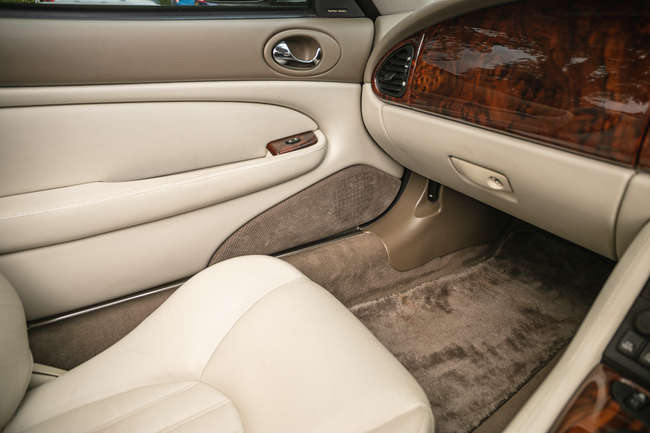1998 Jaguar XK8 Convertible 4.0-Litre-Sold