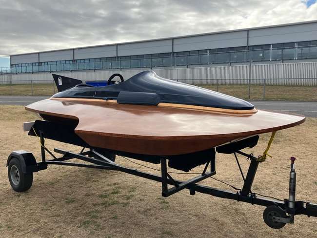 1961 Blakeney & Wells Ventnor-type, 3-Pointer Hydroplane-Sold