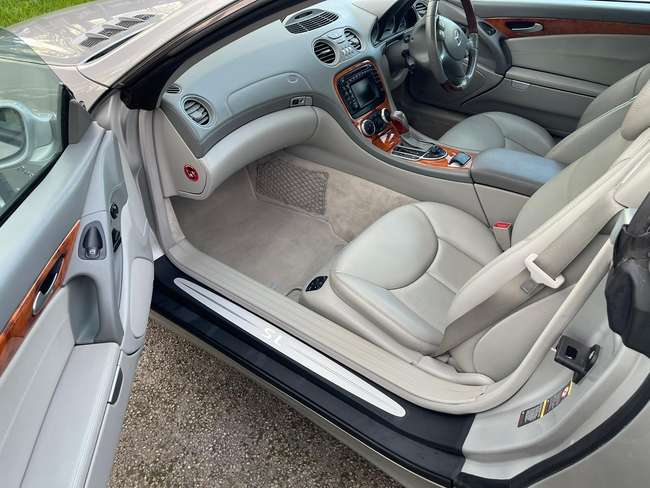 2003 Mercedes-Benz SL500 (R230)-For Sale
