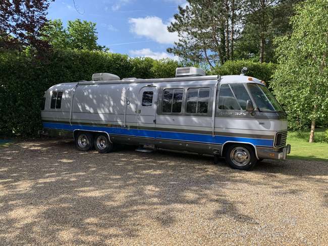 1986 Airstream 325 Classic Motorhome-For Sale