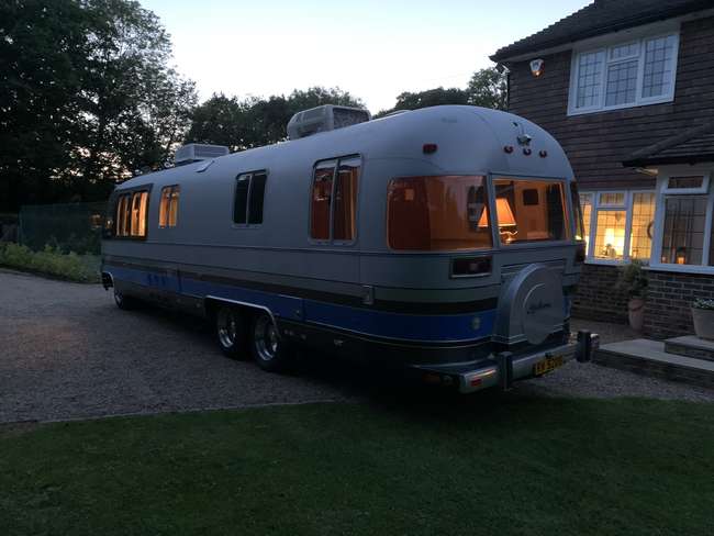 1986 Airstream 325 Classic Motorhome-For Sale