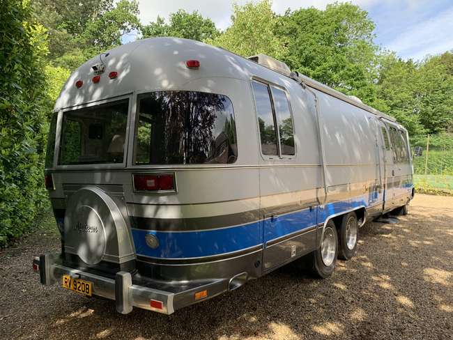 1986 Airstream 325 Classic Motorhome-For Sale