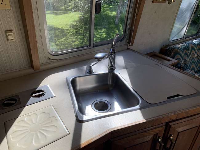 1986 Airstream 325 Classic Motorhome-Sold
