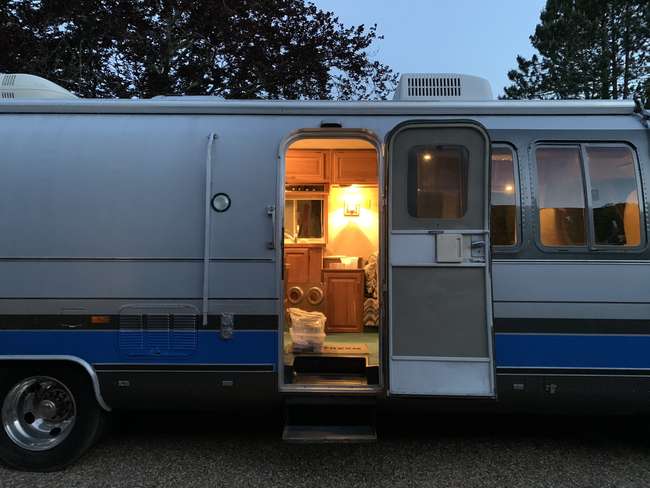 1986 Airstream 325 Classic Motorhome-Sold