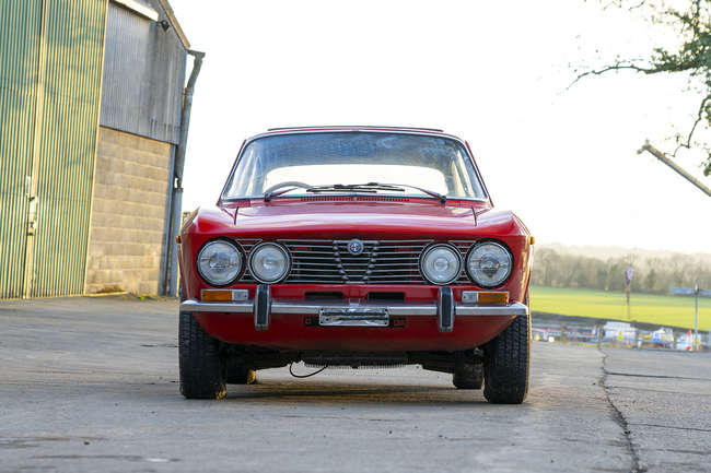 1974 Alfa Romeo 2000 GTV SE (Tipo 105.22)-Sold