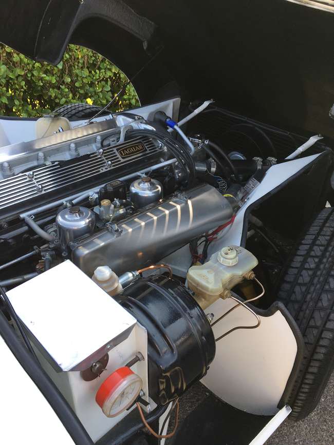 1972 Challenger 4.2-Litre E-Type Roadster-Sold