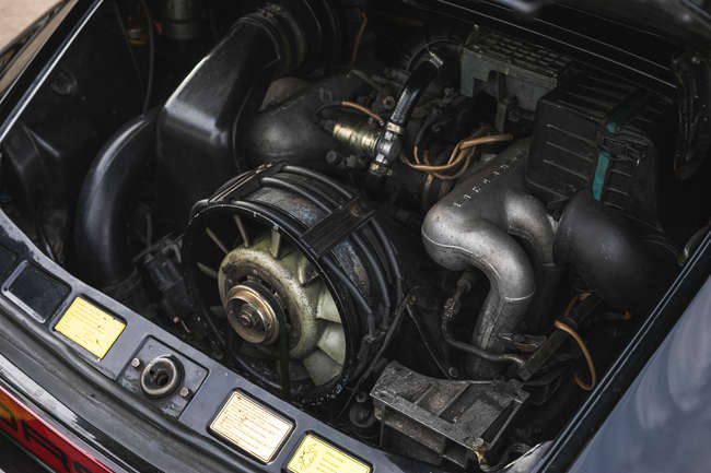 1985 Porsche 911 Carrera 3.2 Targa-Sold