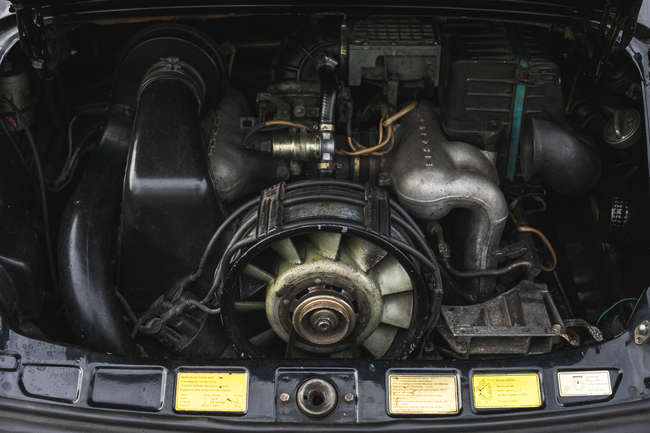 1985 Porsche 911 Carrera 3.2 Targa-Sold