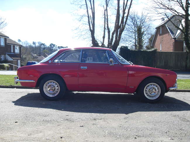 1976 Alfa Romeo 2000 GTV Veloce (Tipo 105.22)-Sold