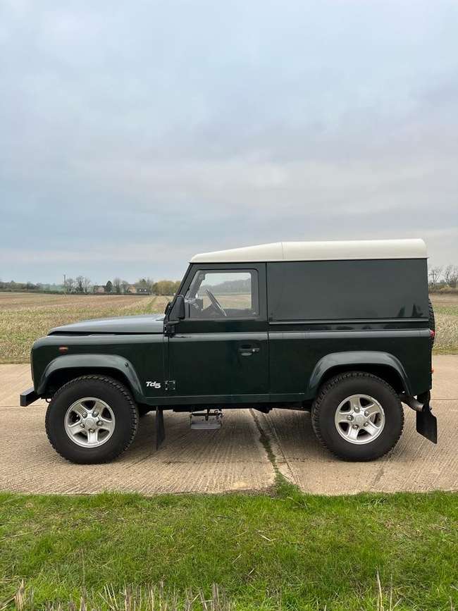2002 Land Rover Defender 90 TD5 Hardtop-For Sale