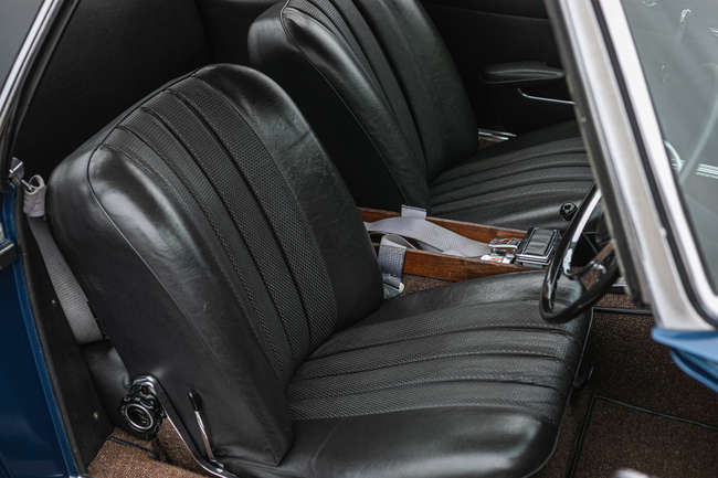 1967 Mercedes-Benz 250SL California Coupé (W113)-Sold