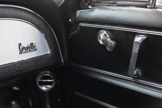 1967 Chevrolet Corvette Sting Ray (C2) Big Block-Sold