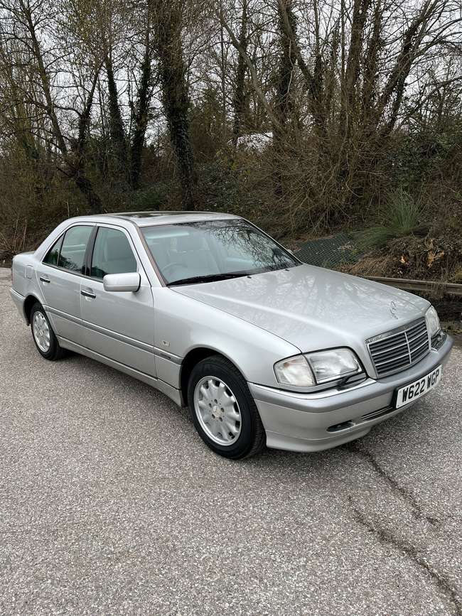 2000 Mercedes-Benz C180 Elegance (W202)-Sold