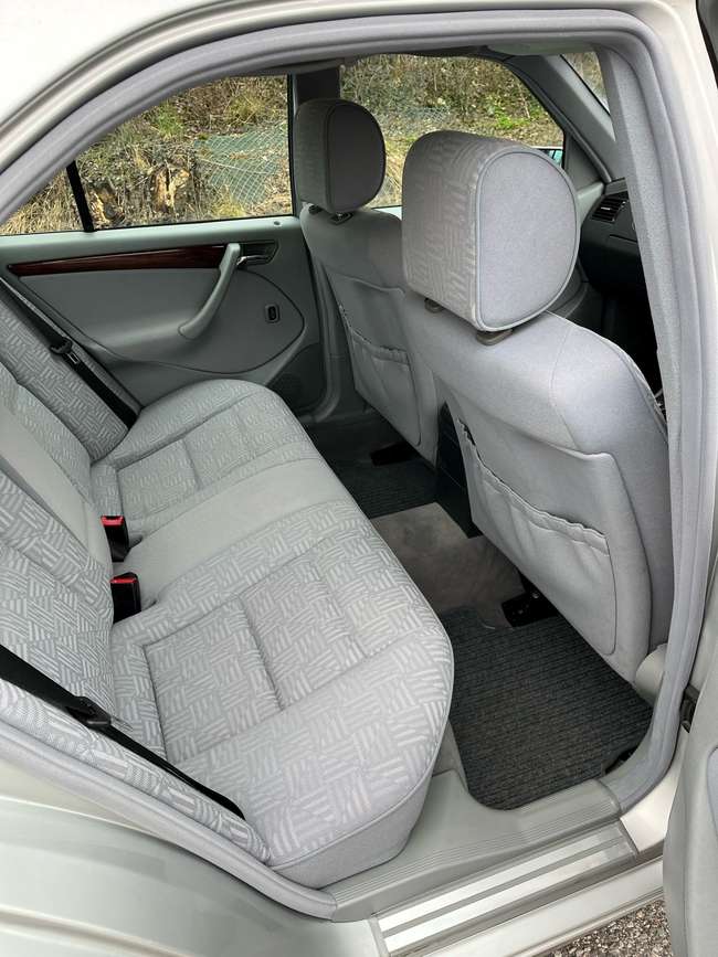 2000 Mercedes-Benz C180 Elegance (W202)-Sold