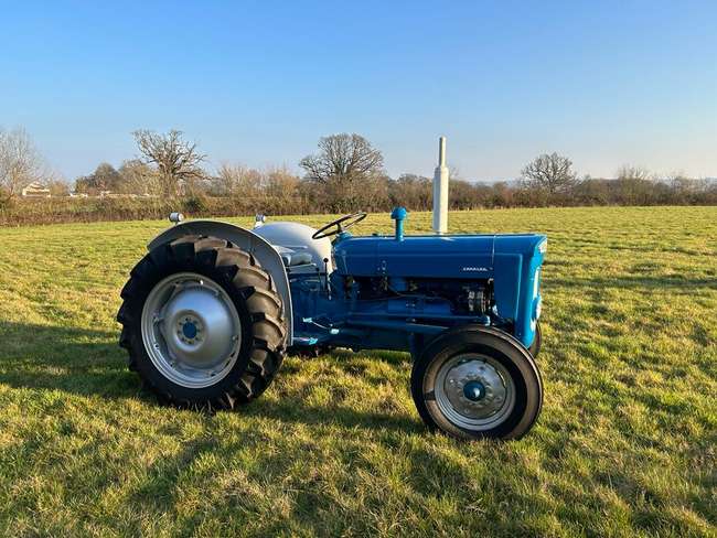 1964 Fordson Super Dexta (New Performance)-Sold
