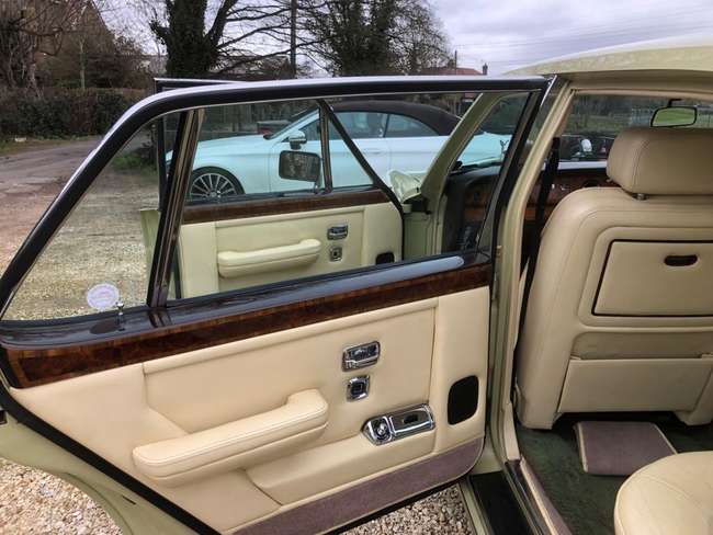 1986 Rolls-Royce Silver Spur (LWB)-For Sale