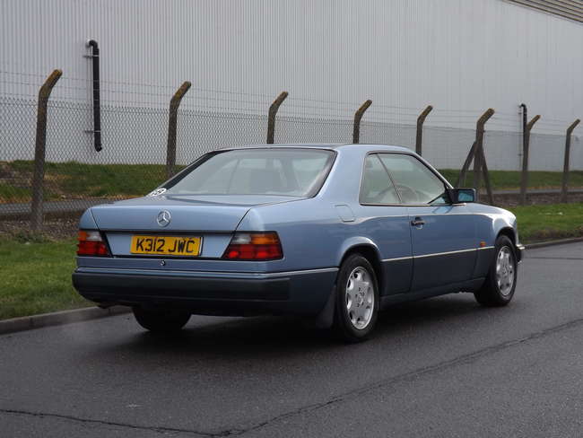 1992 Mercedes-Benz 230CE (C124)-Sold