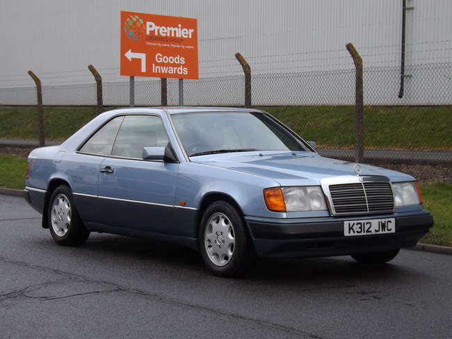 1992 Mercedes-Benz 230CE (C124)-Sold