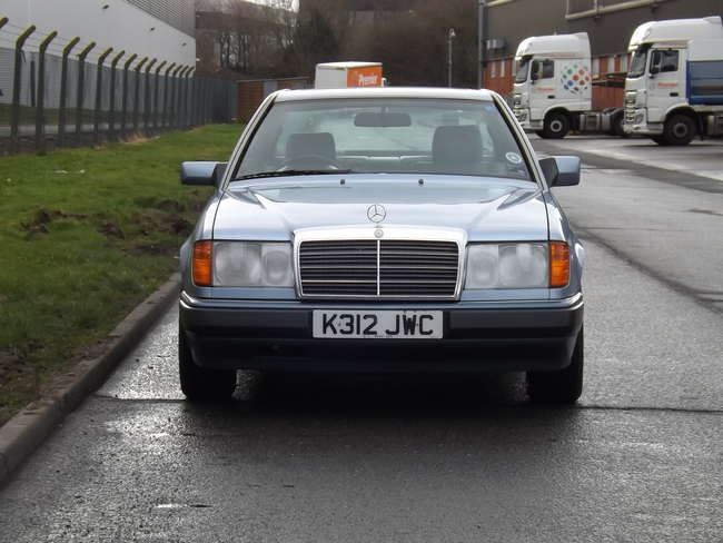 1992 Mercedes-Benz 230CE (C124)-Sold