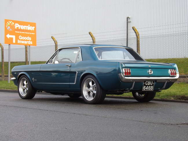 1964 Ford Mustang 289 V8 Notchback - Manual-Sold