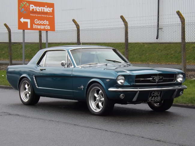 1964 Ford Mustang 289 V8 Notchback - Manual-Sold