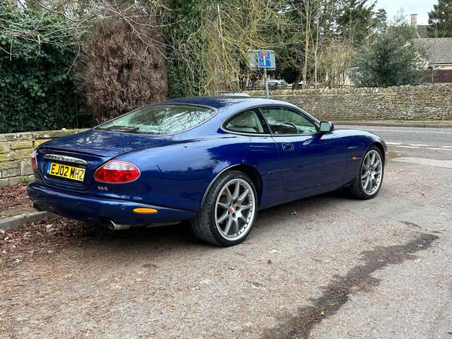 2002 Jaguar XKR Coupé-Sold