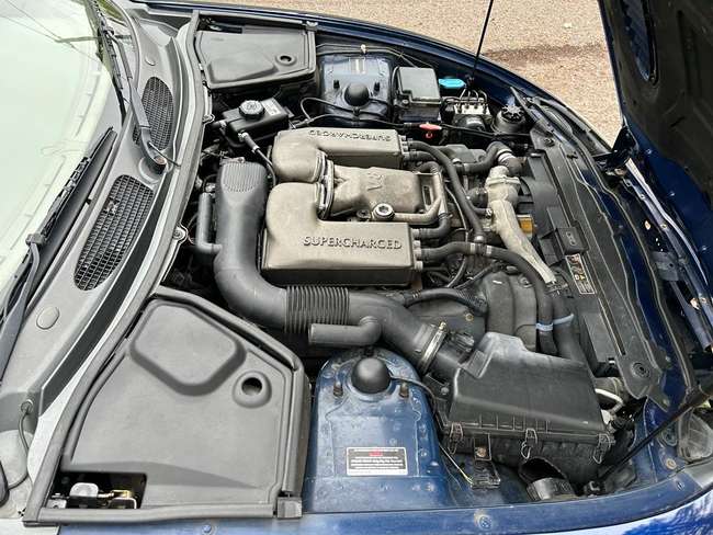 2002 Jaguar XKR Coupé-Sold