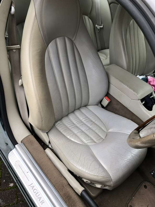 1998 Jaguar XK8 Coupé-Sold