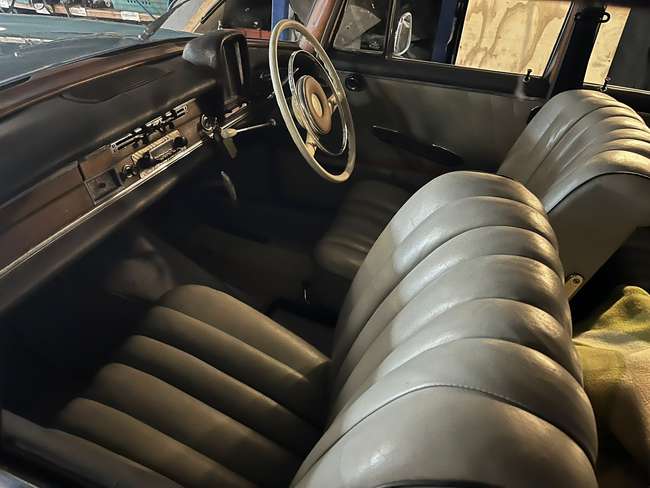 1963 Mercedes-Benz 220SEb Saloon (W111)-For Sale
