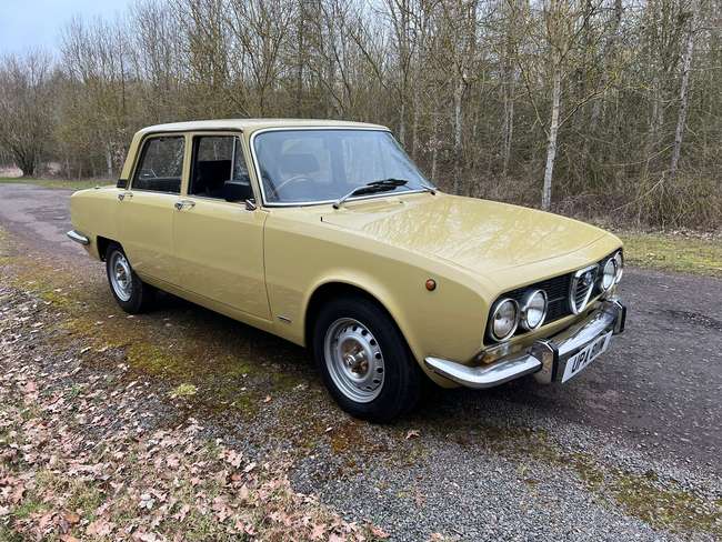 1973 Alfa Romeo 2000 Berlina (Tipo 105)-For Sale
