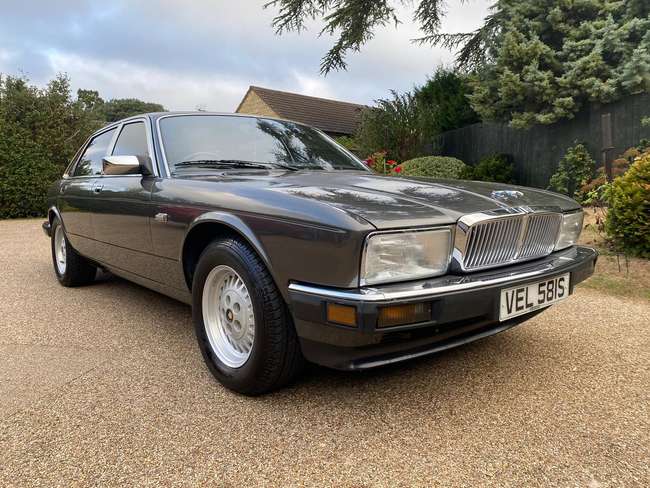 1988 Jaguar XJ Sovereign Saloon-Sold