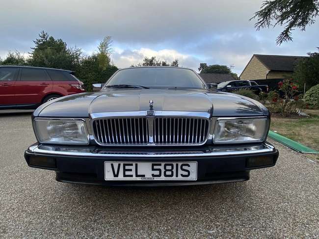 1988 Jaguar XJ Sovereign Saloon-Sold