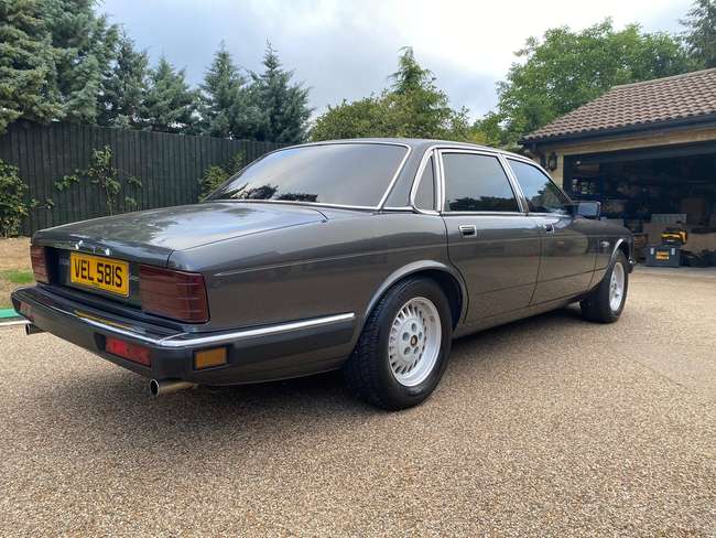 1988 Jaguar XJ Sovereign Saloon-Sold