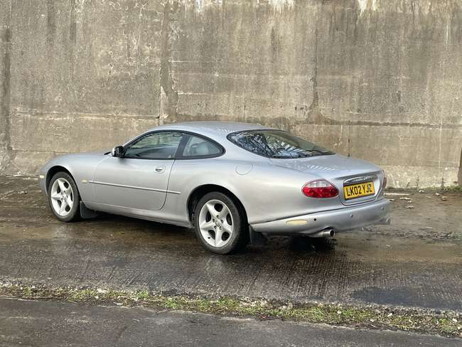 2002 Jaguar XK8 Coupé-Sold
