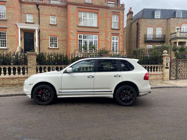 2010 Porsche Cayenne Turbo-For Sale