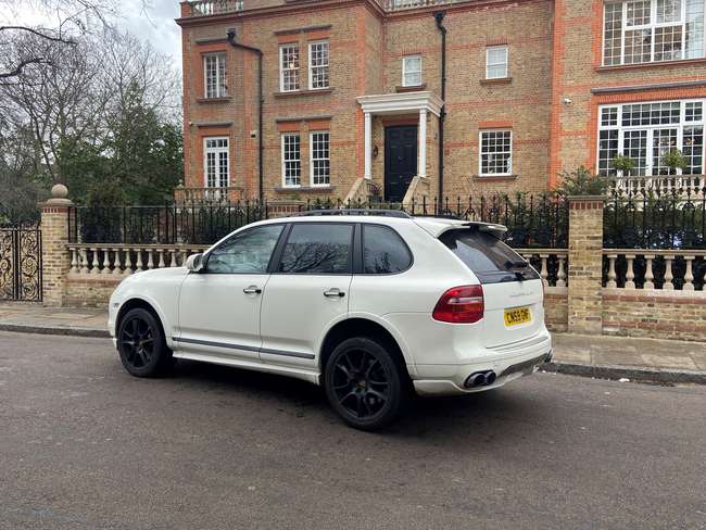 2010 Porsche Cayenne Turbo-For Sale