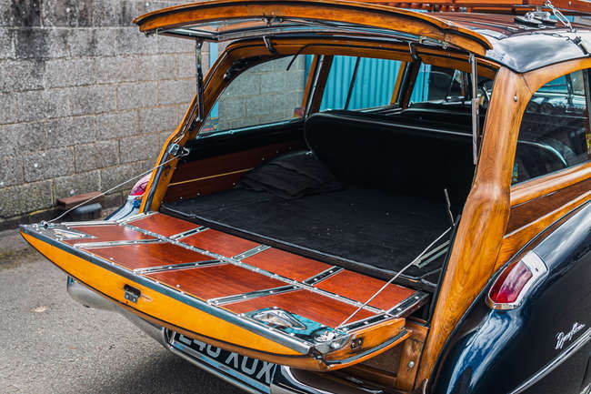 1949 Buick Roadmaster Estate Wagon (Woodie)-Sold