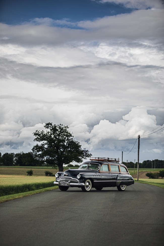 1949 Buick Roadmaster Estate Wagon (Woodie)-Sold