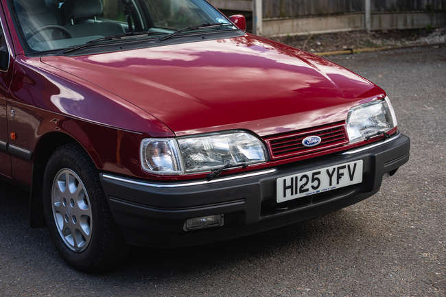 1990 Ford Sierra Sapphire 2.0 Ghia Auto - One Owner, 11,900 -Sold